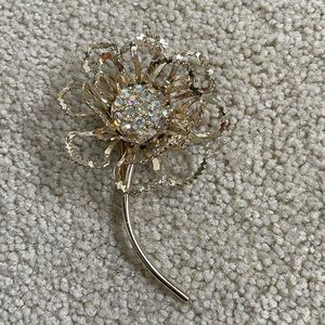 Vintage Sara Coventry brooch and earrings